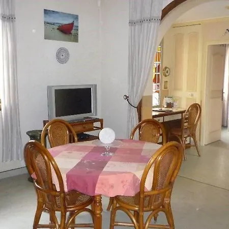 Villa La De La Foret *